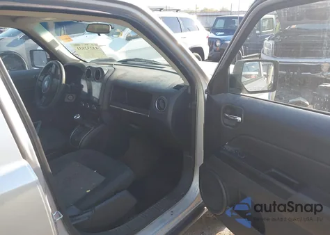 2014 Jeep Patriot Sport из США, поврежденный, VIN 1C4NJPBA7ED618725